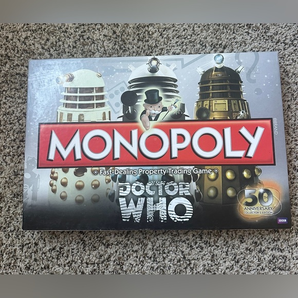 Doctor Who Monopoly 50th Anniversary Edition - Picture 3 of 5